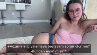 Lezbiyenlerin arzulu bir şekilde birbirini tatmin ettiği bir deneyim yaşayan kadınlar