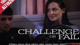 Liseli öğrenciyi derste sakız çiğnediği için cezalandırdılar.